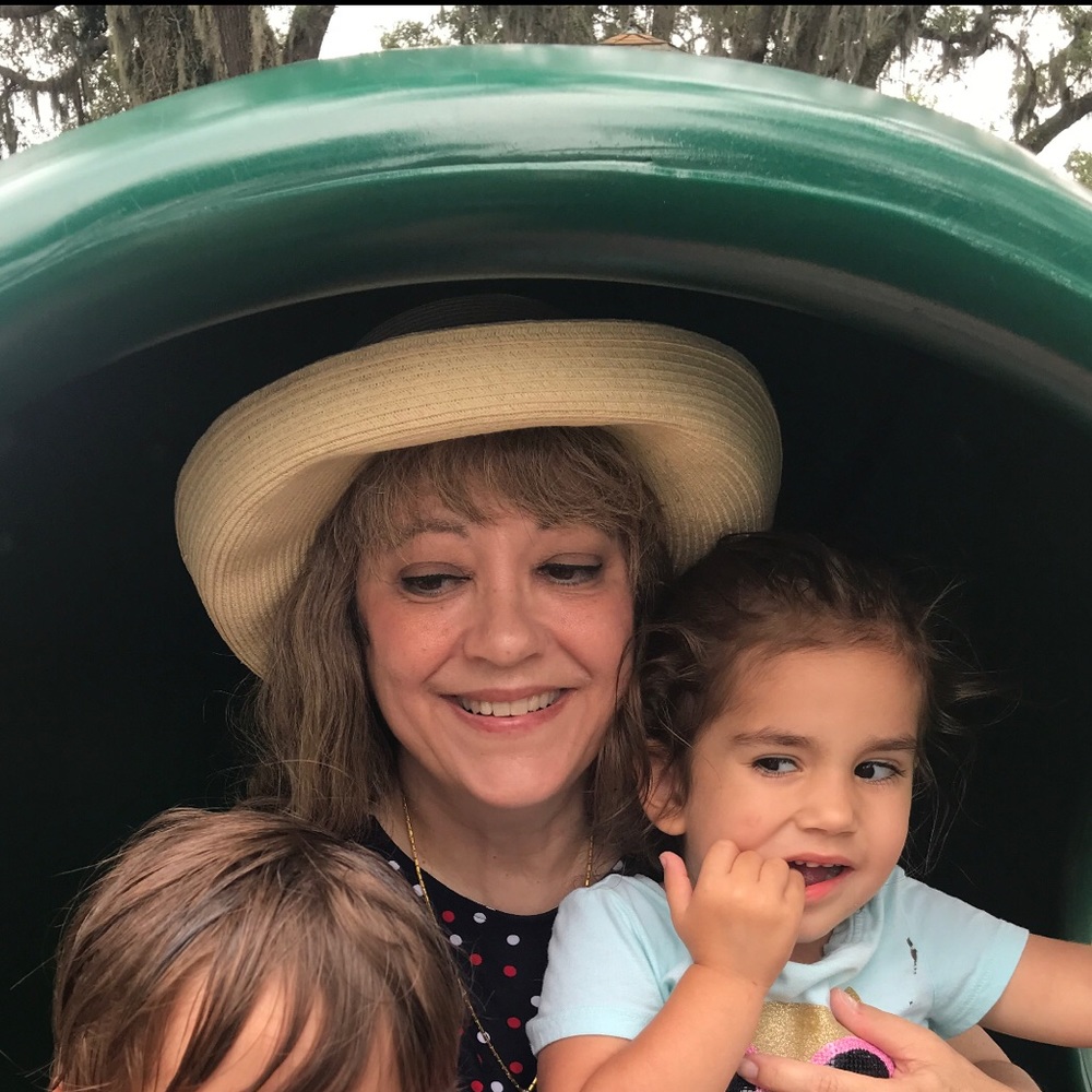 Meet your Posher, Victoria